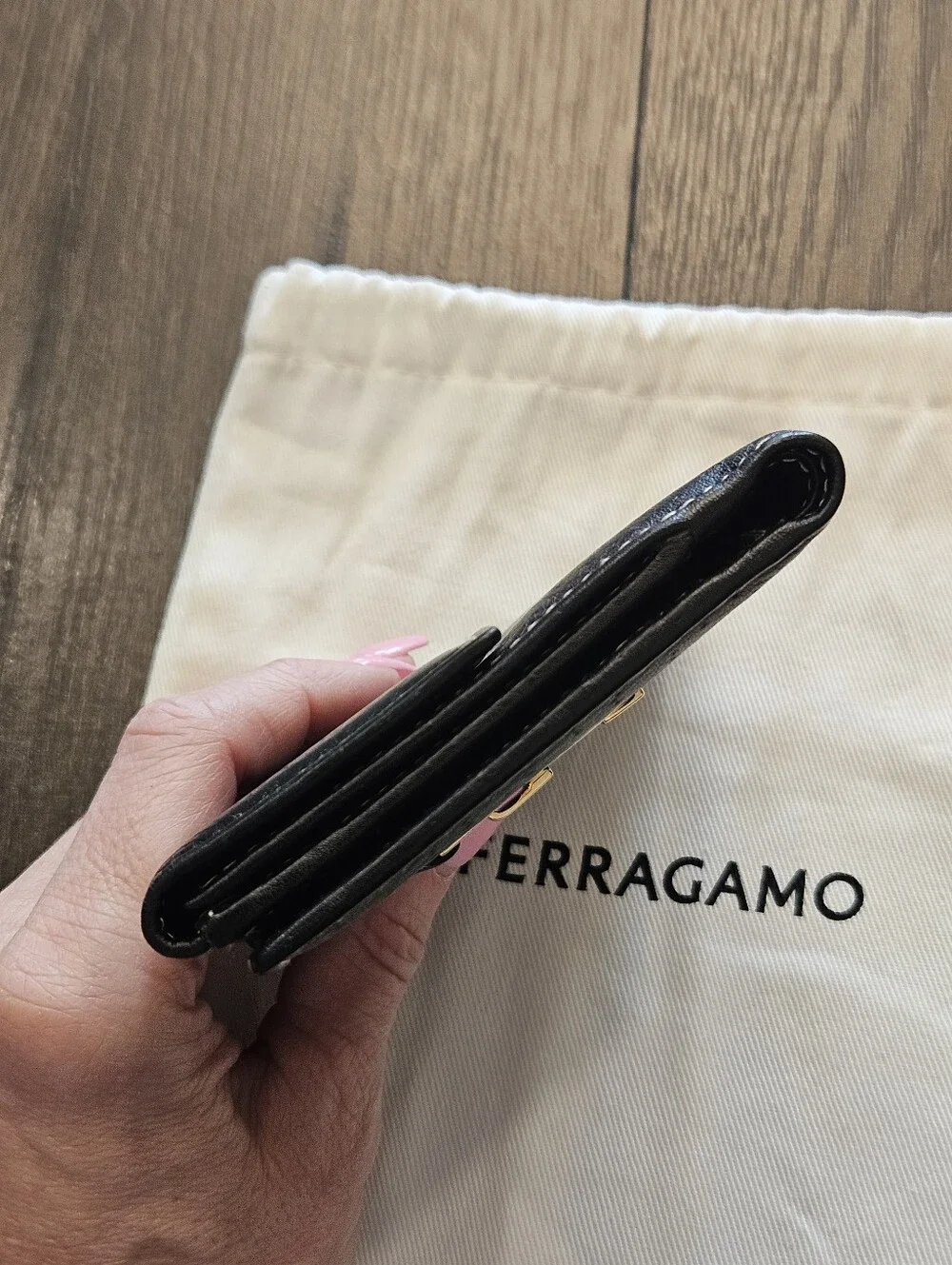 Ferragamo Gancini Black Leather Compact Wallet / ID Holder Made In Italy+Dustbag